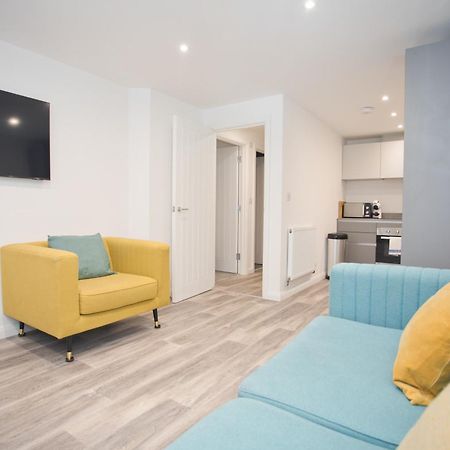 Sea Air - 2 Bedrooms - Parking - Mins To Beach ボーンマス エクステリア 写真