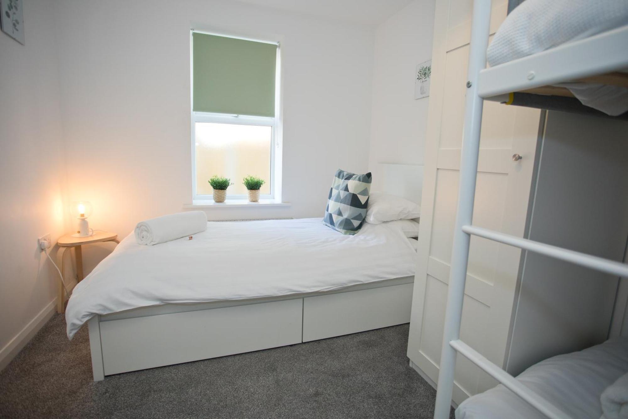Sea Air - 2 Bedrooms - Parking - Mins To Beach ボーンマス エクステリア 写真