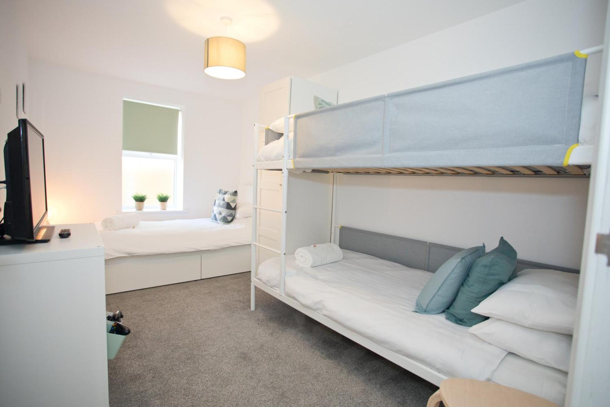 Sea Air - 2 Bedrooms - Parking - Mins To Beach ボーンマス エクステリア 写真